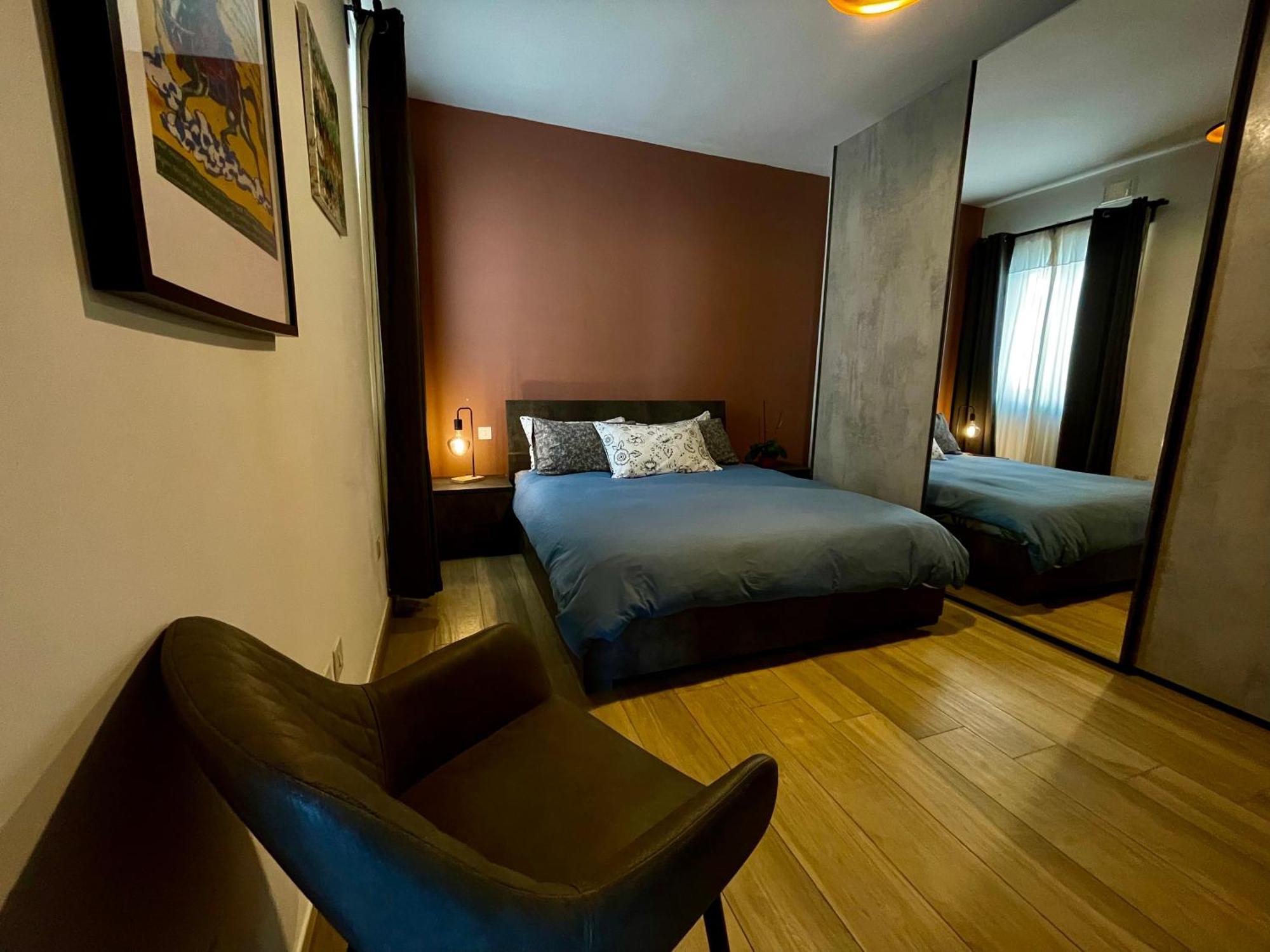 Airport Accommodation Bedroom With Your Own Private Bathroom Self Check In And Self Check Out Air-Condition Included Mqabba 外观 照片
